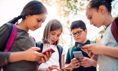 Utah Propone Prohibición de Teléfonos Celulares en Escuelas para Mejorar el Rendimiento Académico