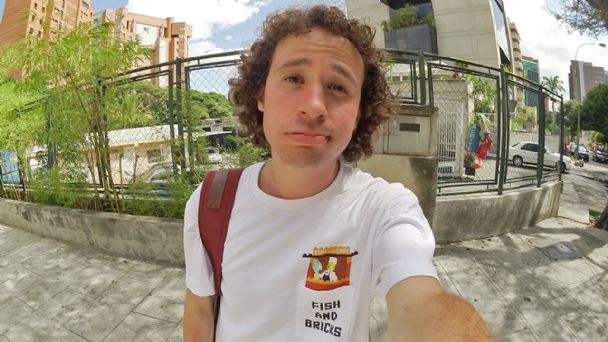 Luisito Comunica es detenido en Santo Domingo por violar la ley al grabar en el Metro