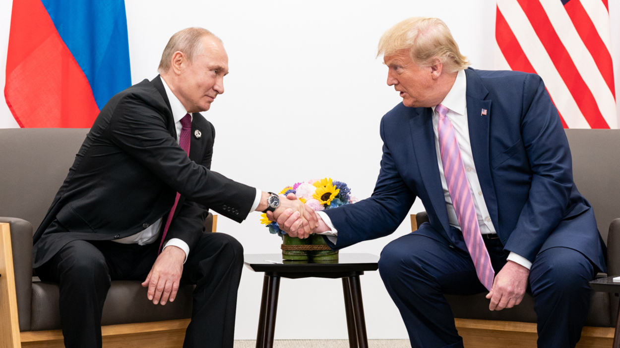 Putin felicita a Trump y condena a EE.UU. por su rol en Ucrania: apuesta por un nuevo orden mundial